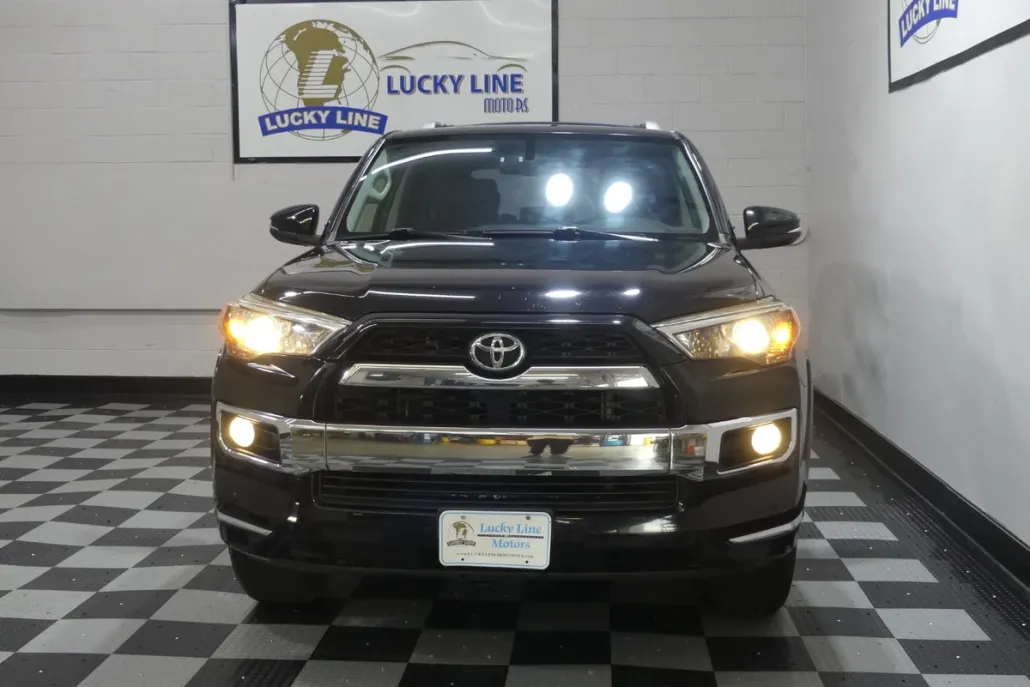 2014 Toyota 4Runner Limited photo 1