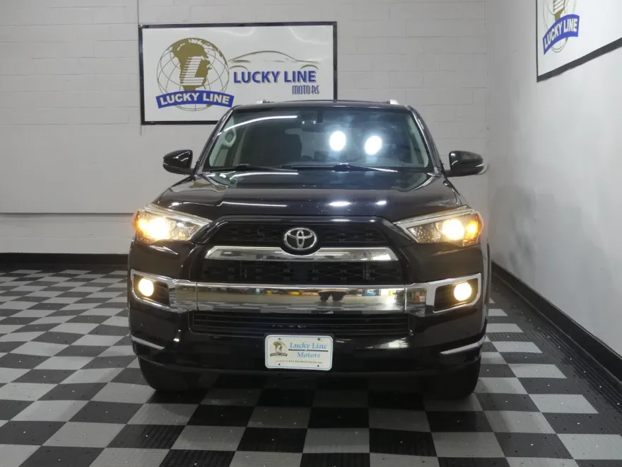 2014 Toyota 4Runner Limited photo 1