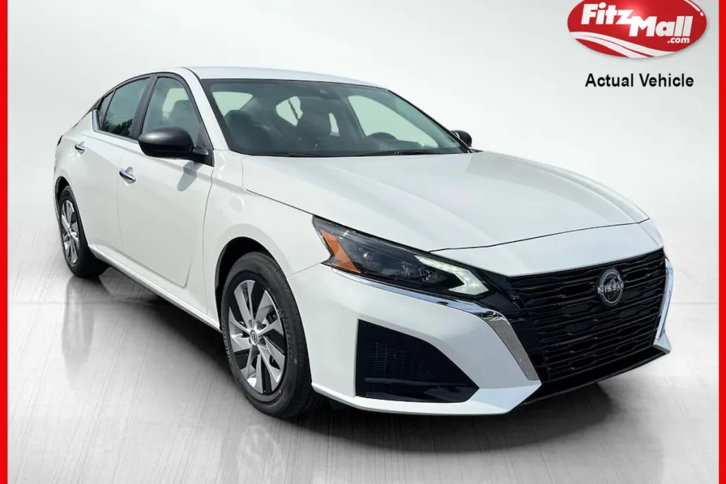 2025 Nissan Altima S photo 1