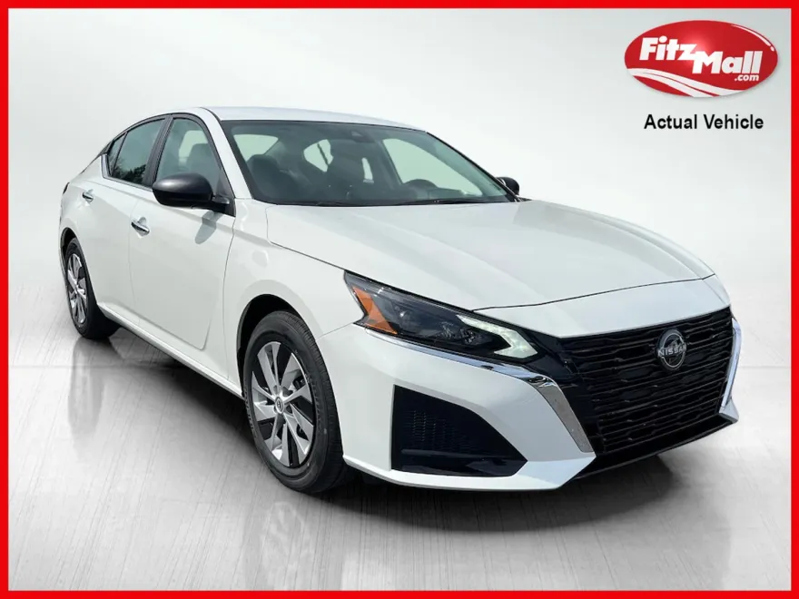 2025 Nissan Altima S photo 1
