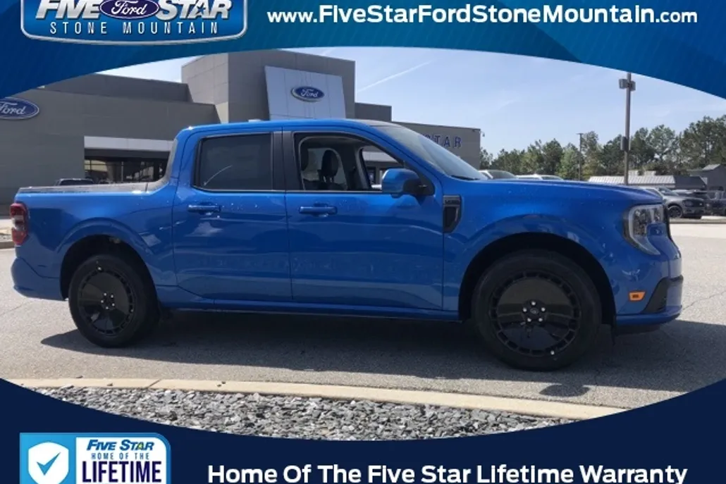 2025 Ford Maverick photo 1