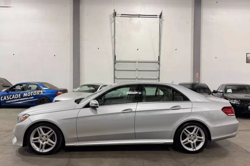 2014 Mercedes Benz E 350 Sedan photo 1