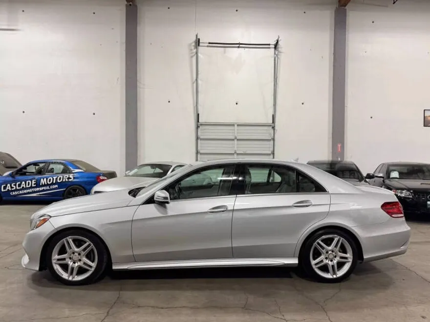 2014 Mercedes Benz E 350 Sedan photo 1