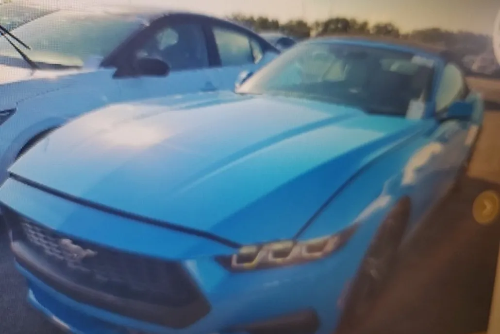 2025 Ford Mustang EcoBoost Premium photo 1