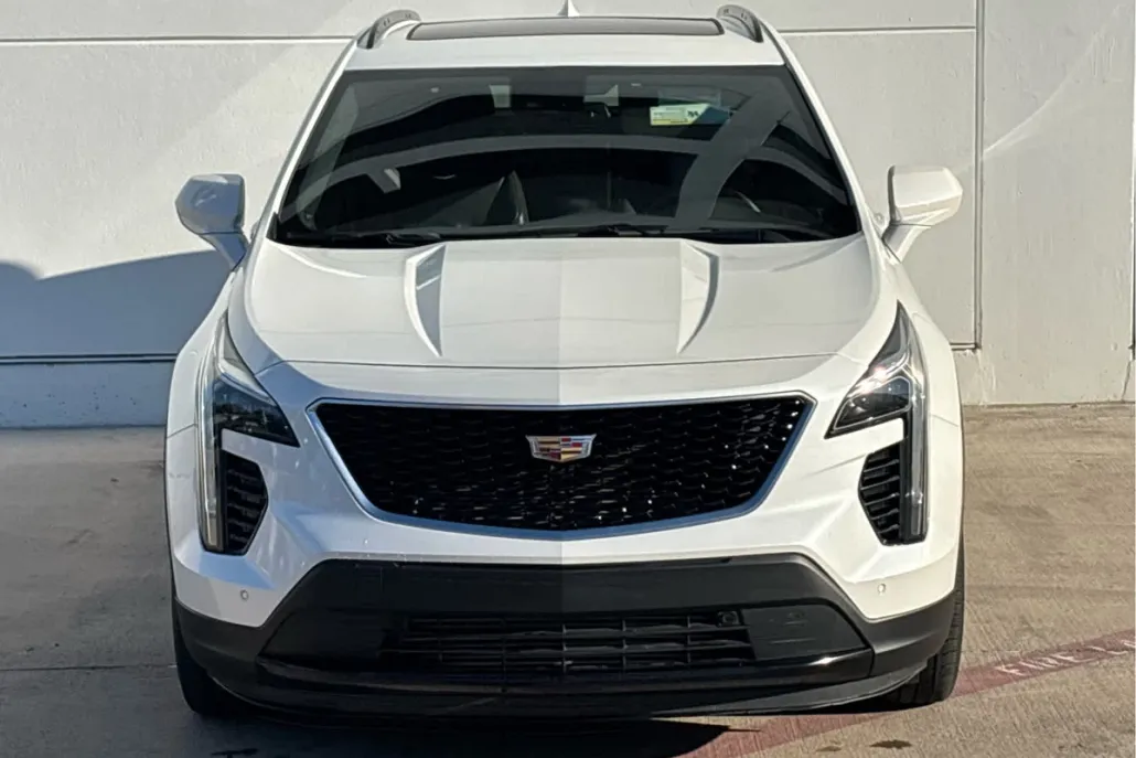 2020 Cadillac XT4 Sport photo 1
