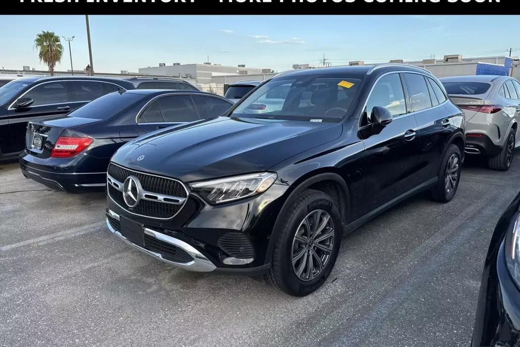 2024 Mercedes Benz GLC 300 4MATIC photo 1