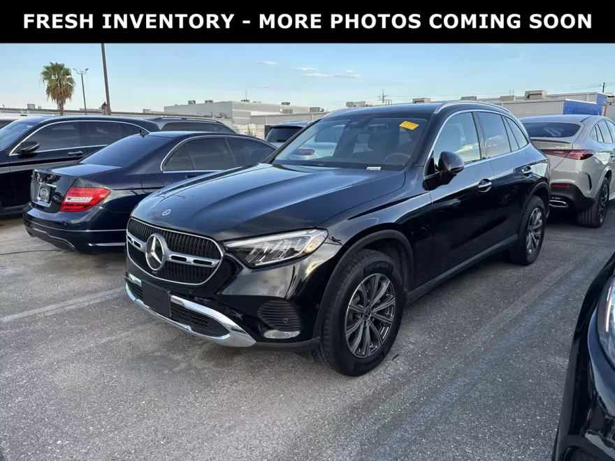 2024 Mercedes Benz GLC 300 4MATIC photo 1