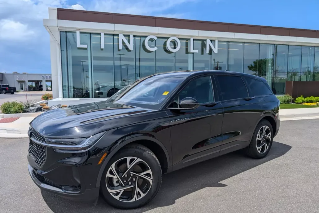 2024 Lincoln Nautilus Premiere photo 1