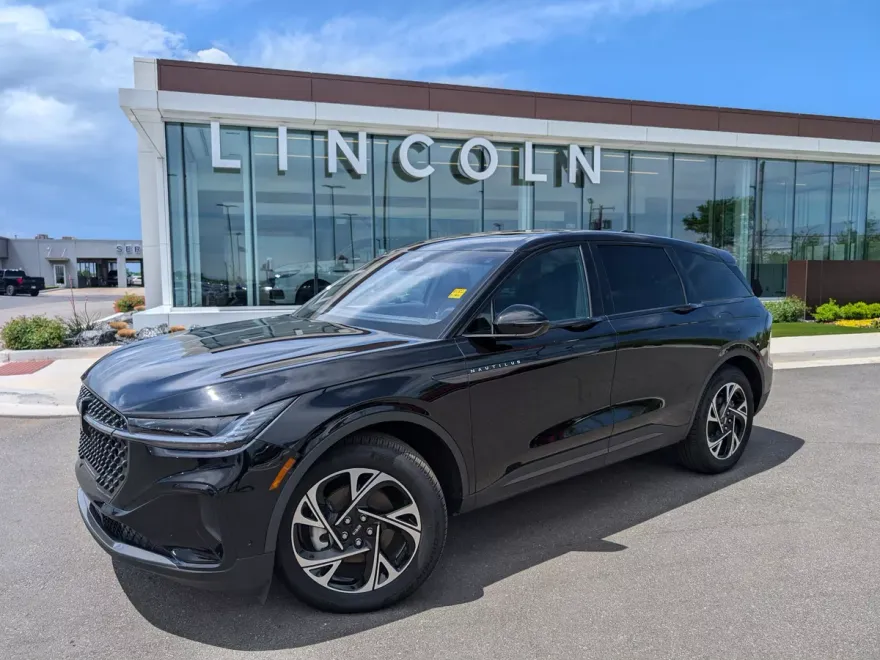 2024 Lincoln Nautilus Premiere photo 1