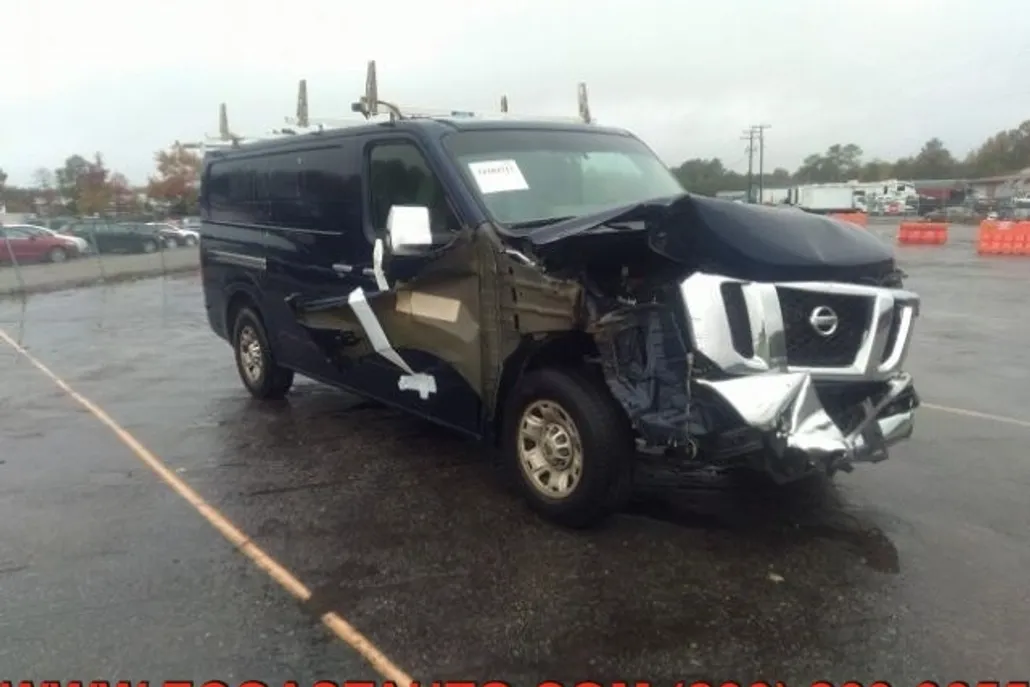 2012 Nissan NV photo 1