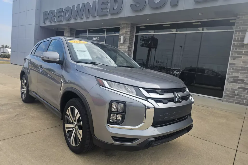 2024 Mitsubishi Outlander Sport ES photo 1