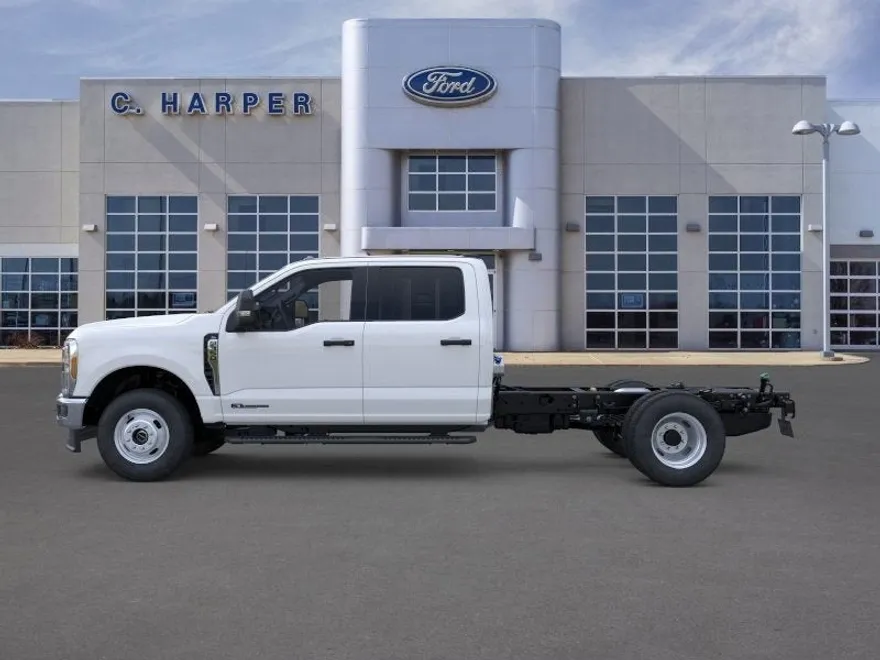 2025 Ford F-350 photo 1