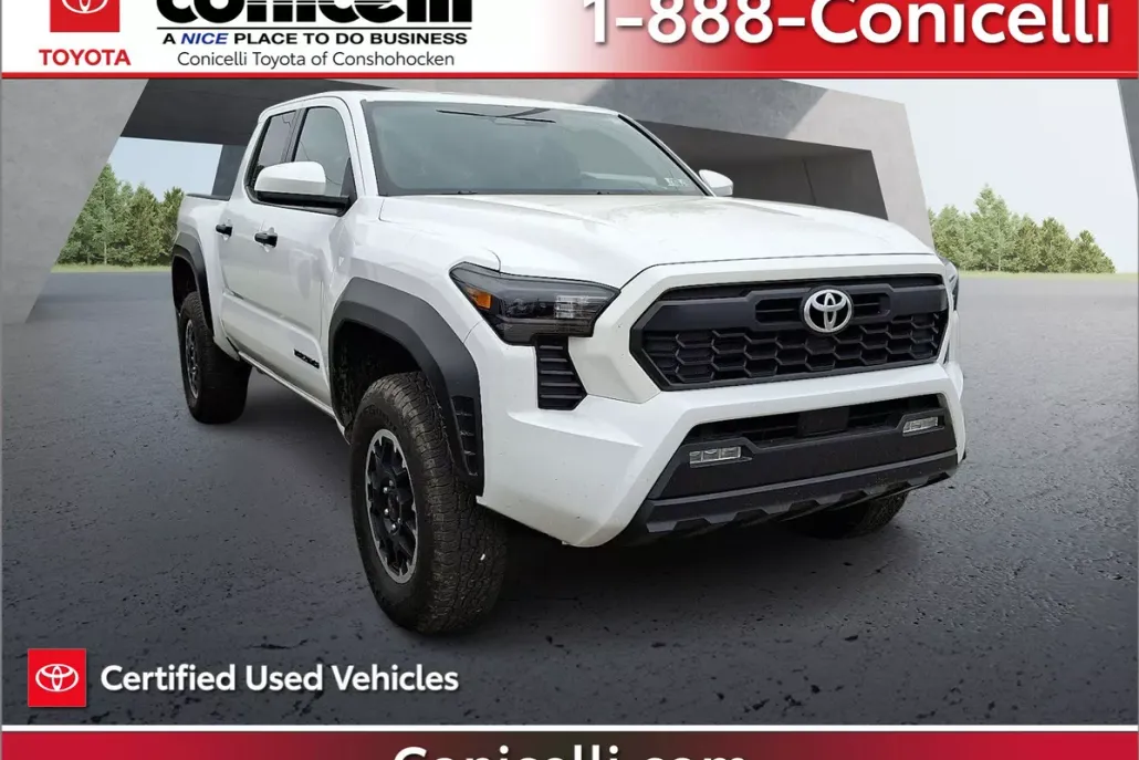 2025 Toyota Tacoma TRD photo 1