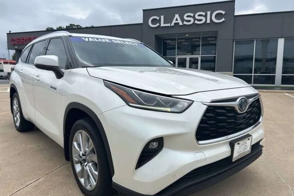 2021 Toyota Highlander Hybrid Limited photo 1