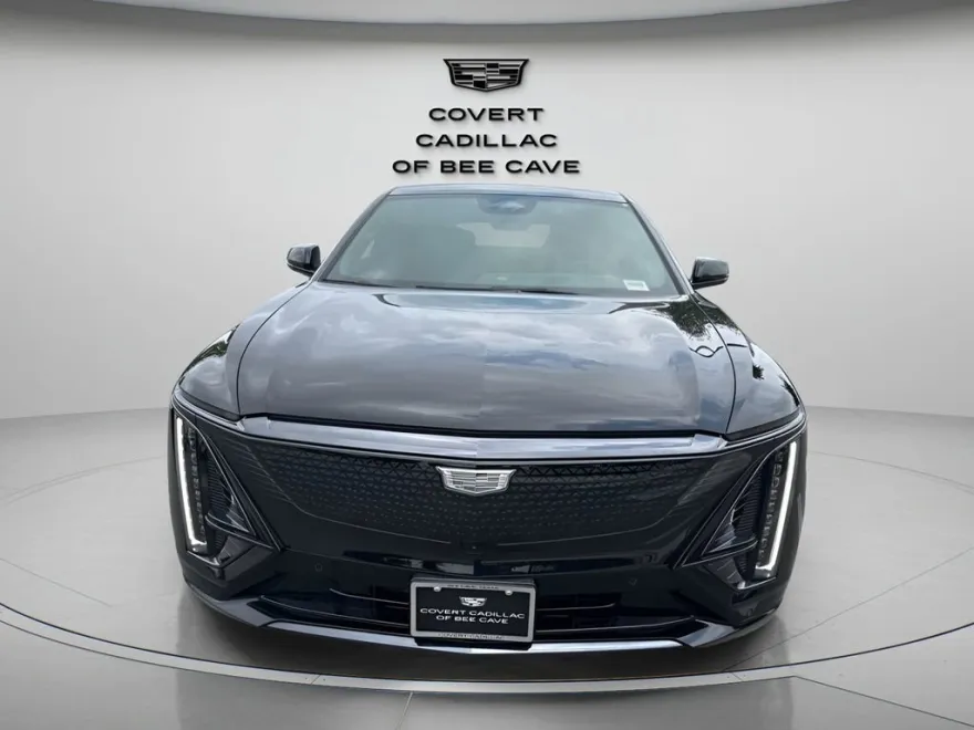 2025 Cadillac Lyriq Sport photo 1
