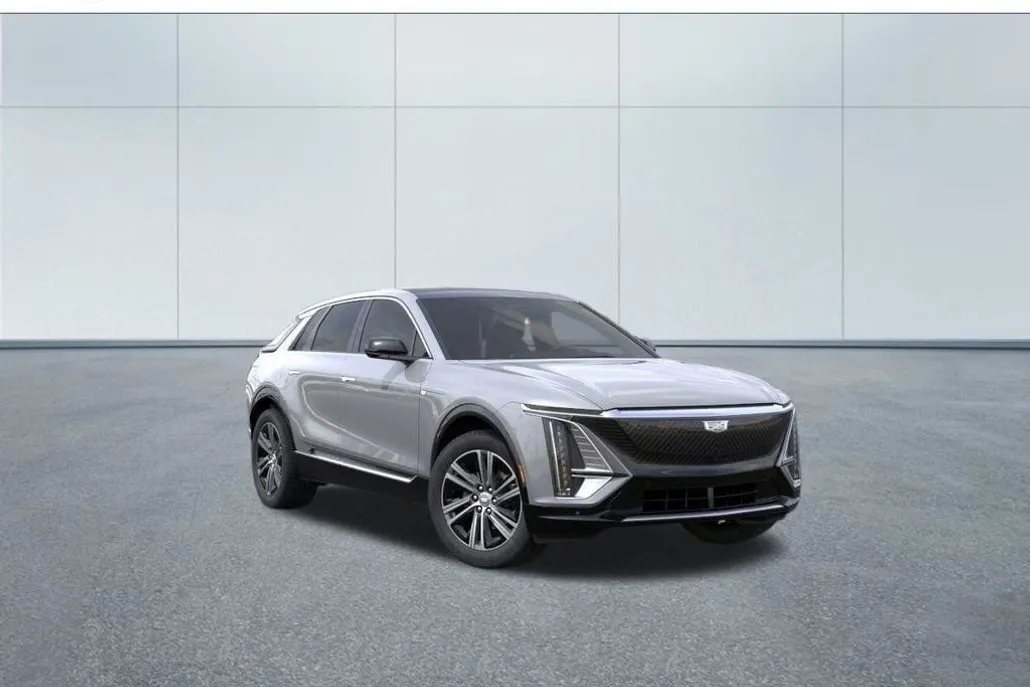 2025 Cadillac Lyriq Luxury photo 1