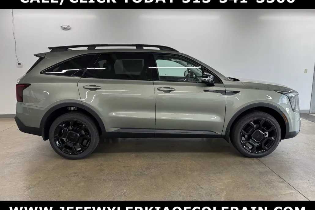 2025 Kia Sorento X-Line SX photo 1