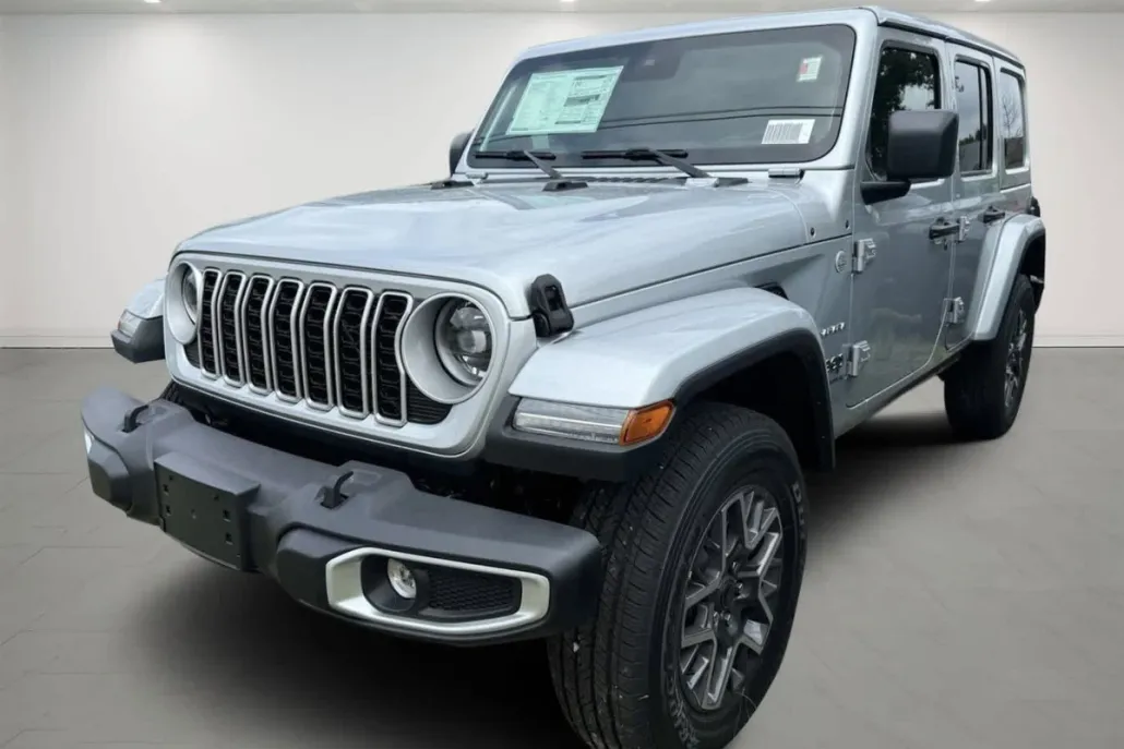 2024 Jeep Wrangler Sahara photo 1