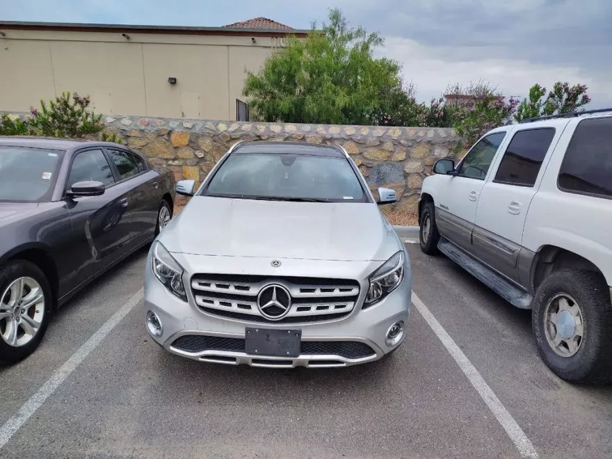2019 Mercedes Benz GLA 250 4MATIC photo 1