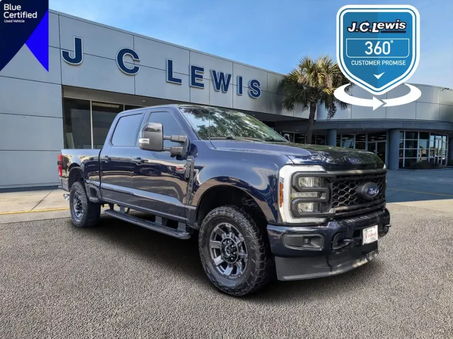 2024 Ford F-250 Lariat photo 1