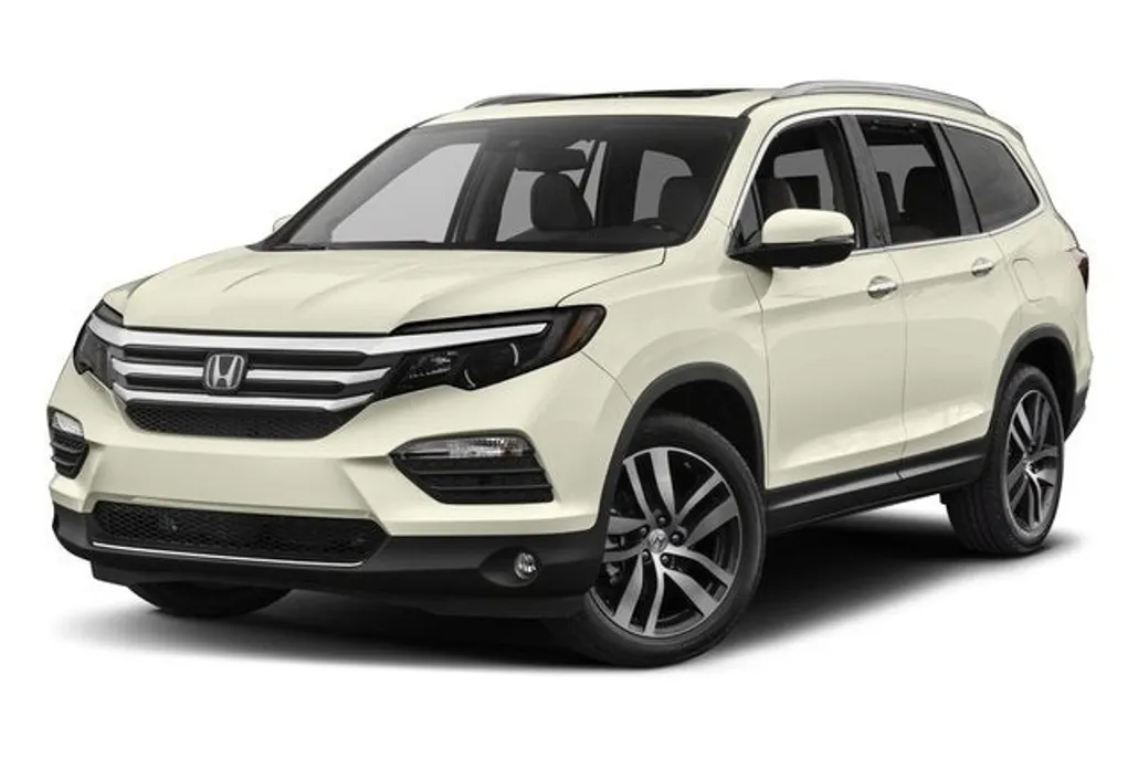 2017 Honda Pilot Touring photo 1