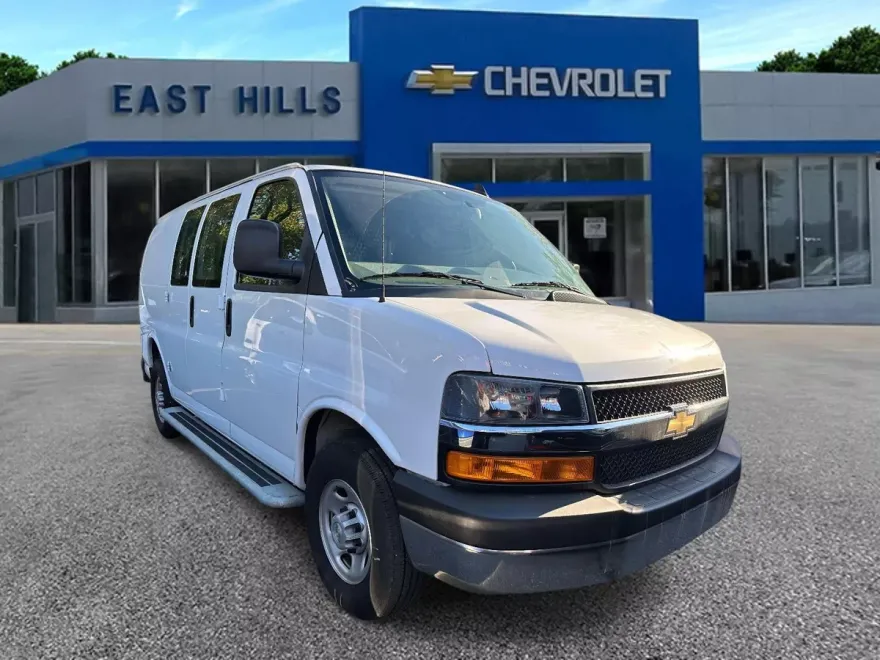 2024 Chevrolet Express Cargo 2500 photo 1