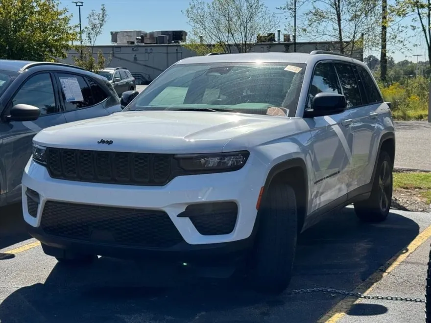 2023 Jeep Grand Cherokee Altitude X photo 1