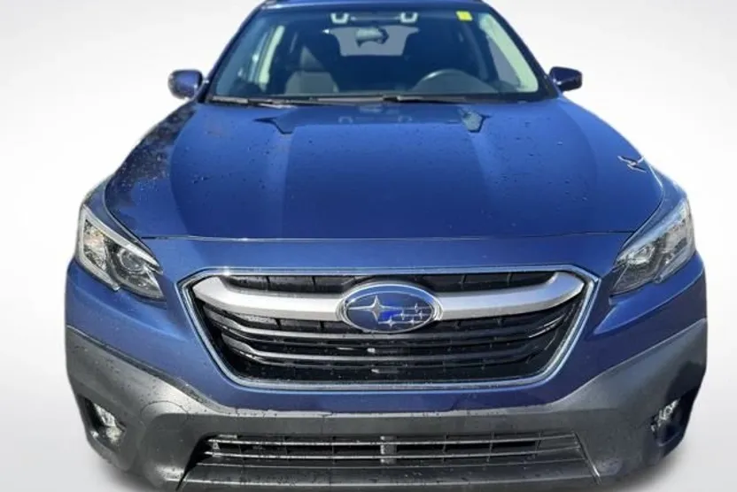 2022 Subaru Outback Premium photo 1