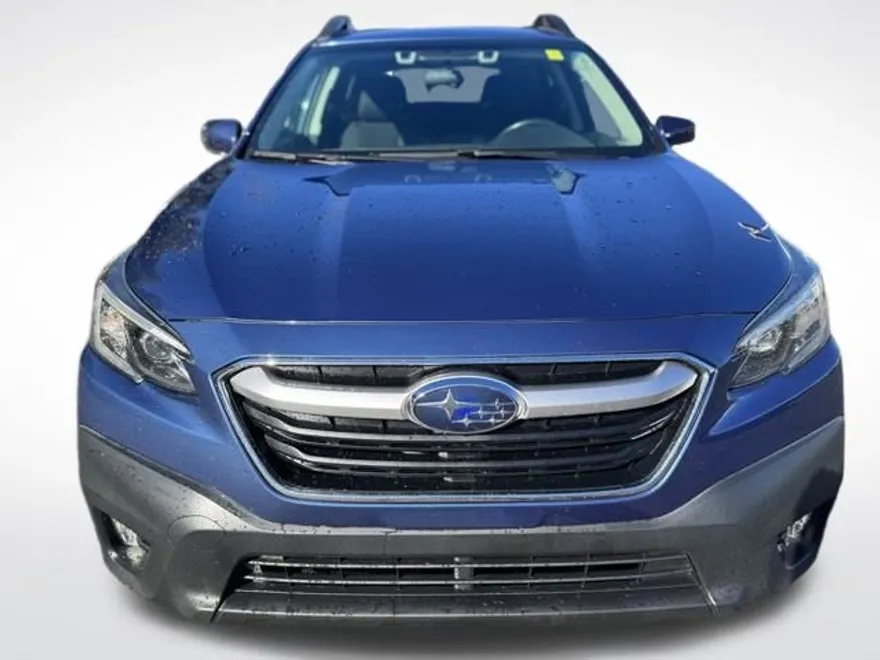 2022 Subaru Outback Premium photo 1