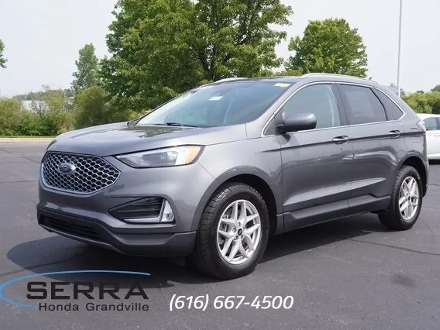 2023 Ford Edge SEL photo 1