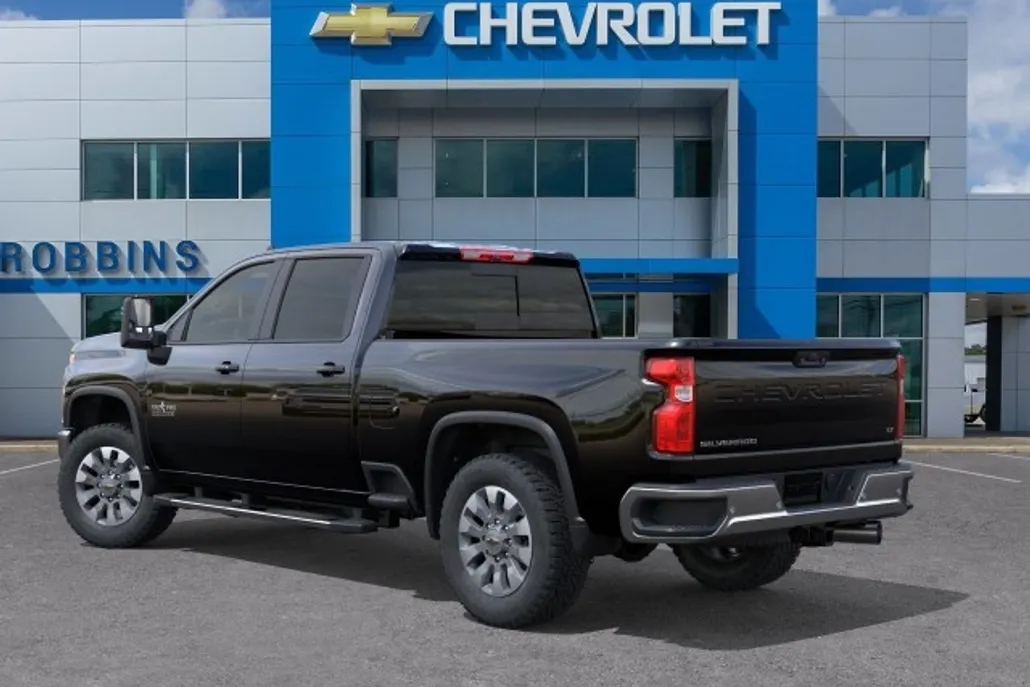 2026 Chevrolet Silverado LT photo 1