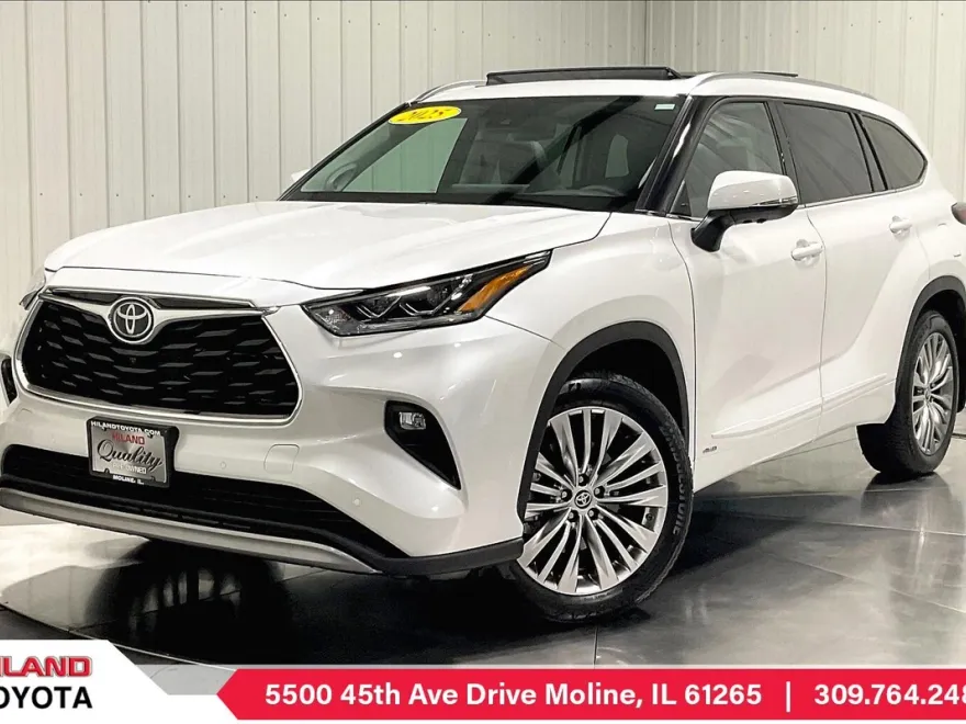 2025 Toyota Highlander Hybrid Platinum photo 1