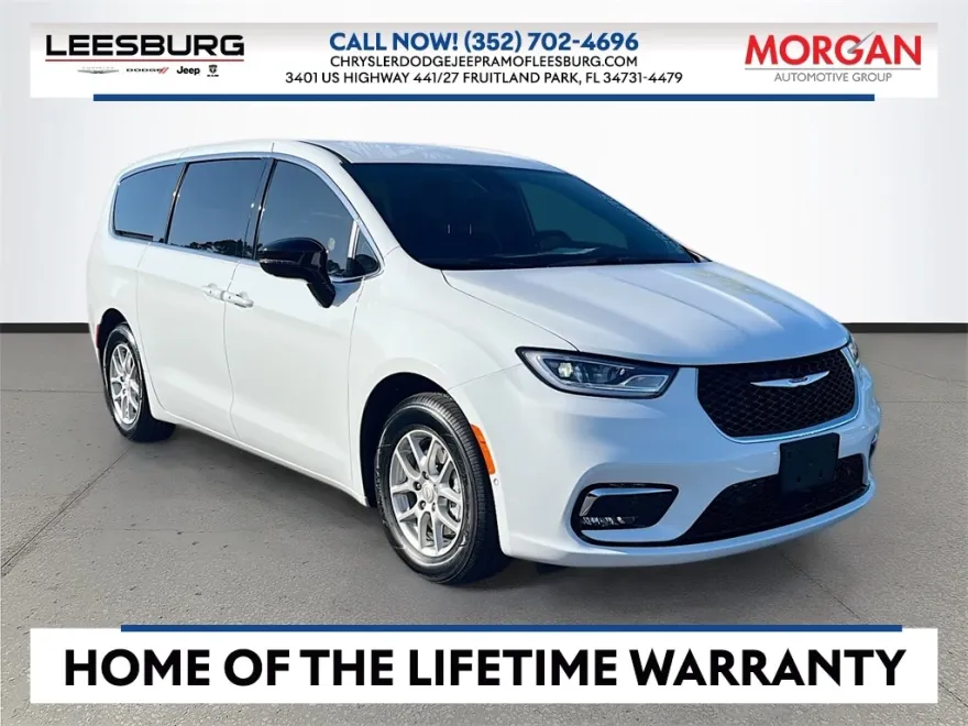 2025 Chrysler Pacifica photo 1