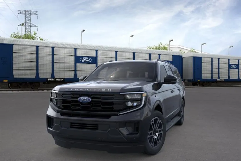 2025 Ford Expedition MAX photo 1