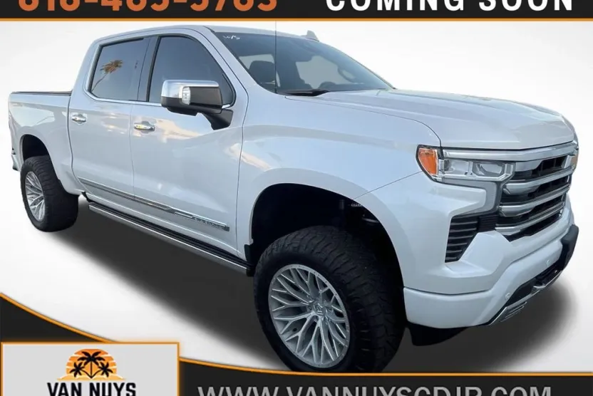 2024 Chevrolet Silverado 1500 High Country photo 1