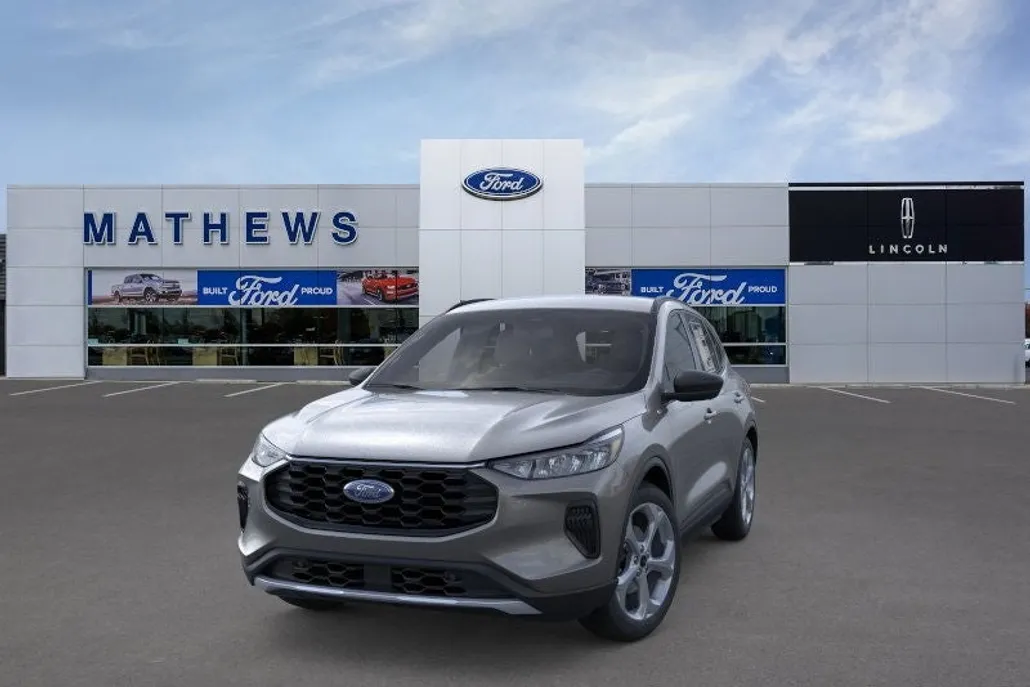 2025 Ford Escape ST-Line photo 1