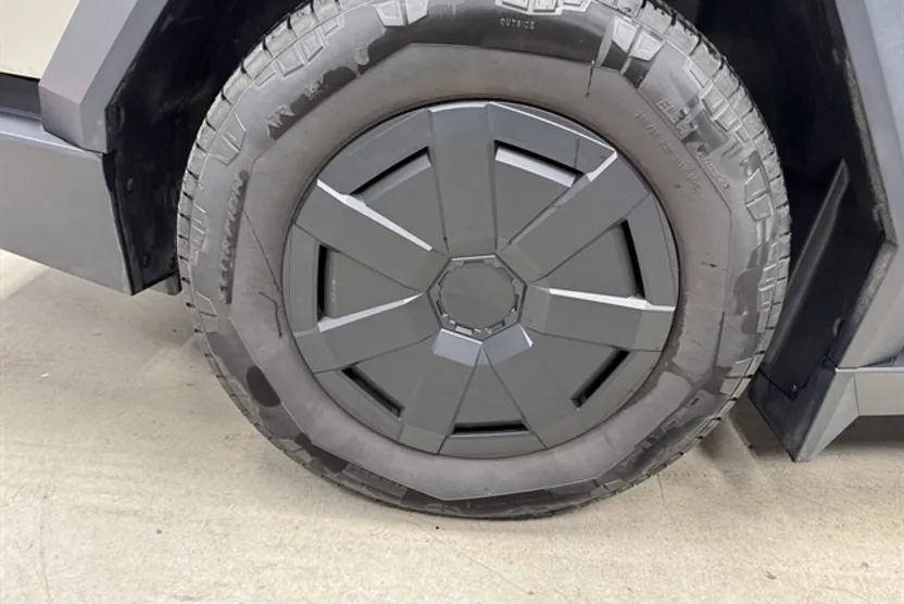 2024 Tesla Cybertruck All-Wheel Drive photo 1