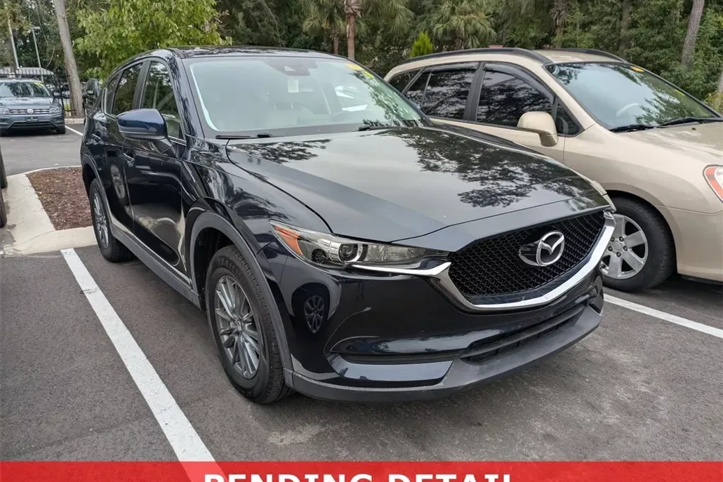 2017 Mazda CX-5 Touring photo 1