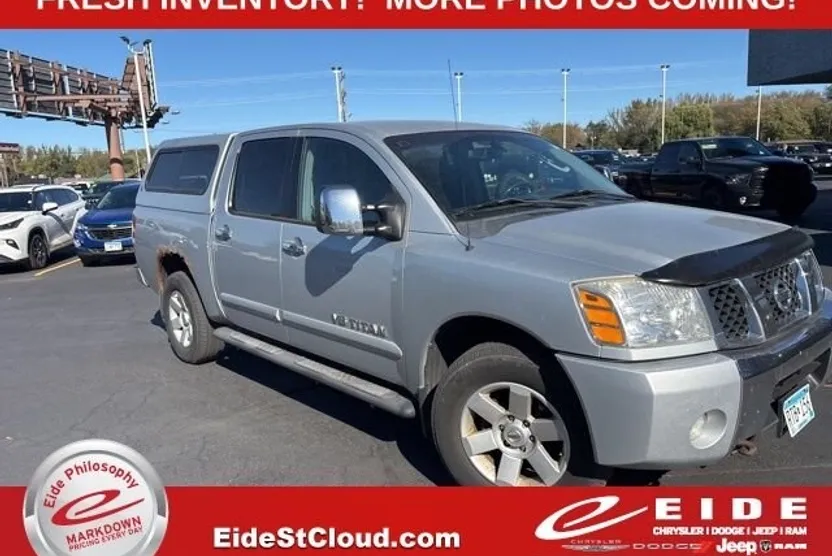2005 Nissan Titan LE photo 1