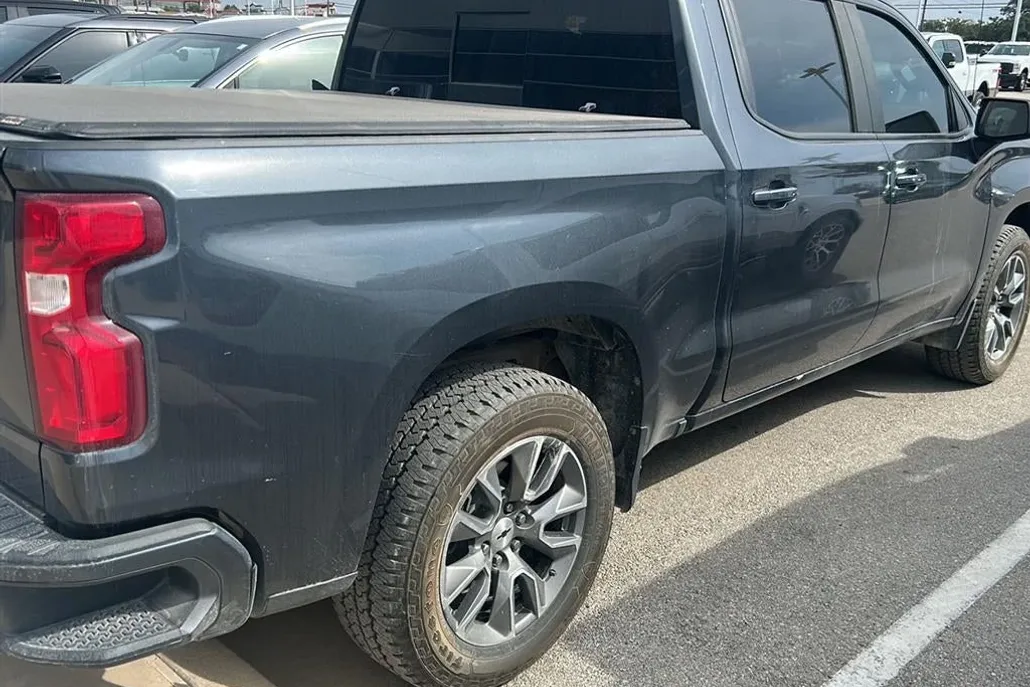 2022 Chevrolet Silverado 1500 RST photo 1