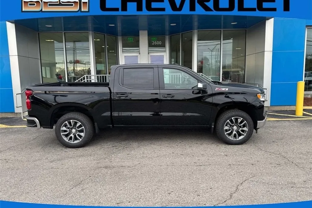 2025 Chevrolet Silverado 1500 LT photo 1