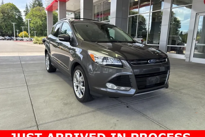 2016 Ford Escape Titanium photo 1