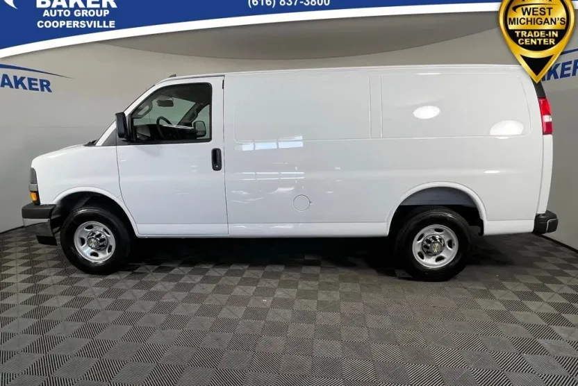 2025 Chevrolet Express Cargo 2500 photo 1