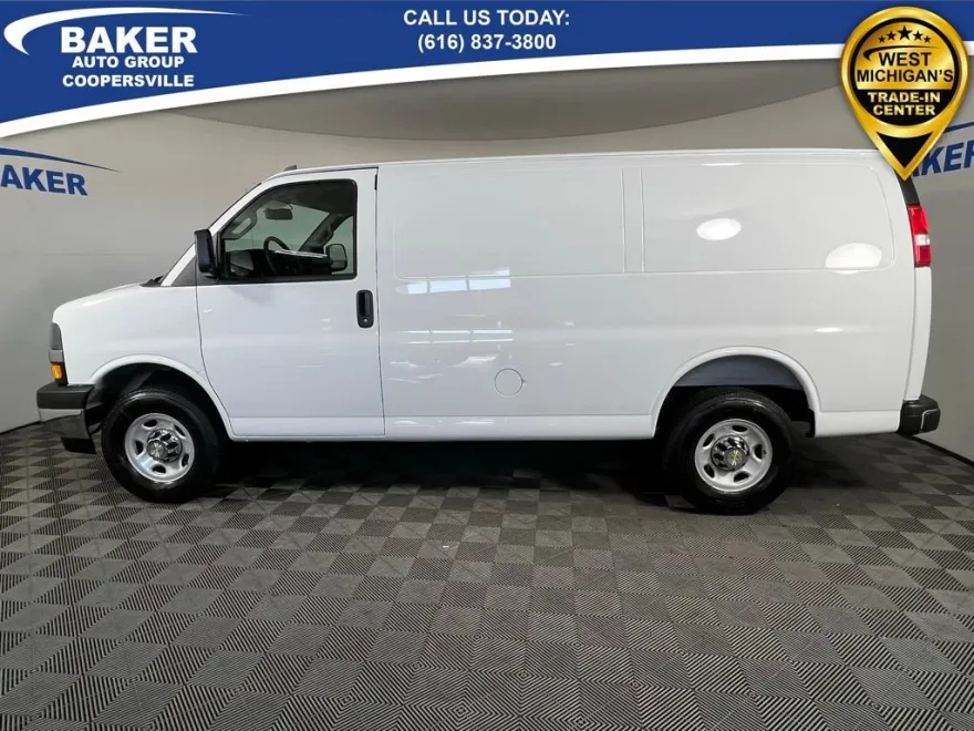 2025 Chevrolet Express Cargo 2500 photo 1