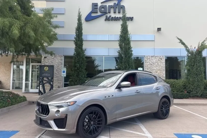 2019 Maserati Levante GTS photo 1