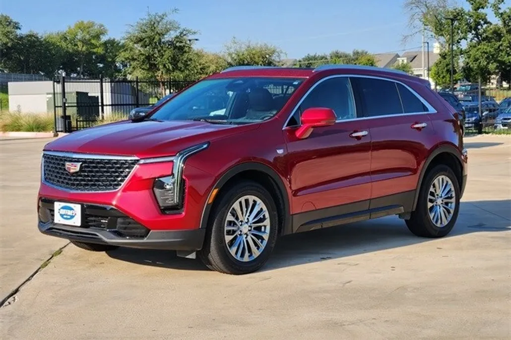 2024 Cadillac XT4 Premium Luxury photo 1