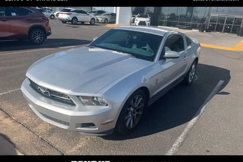 2010 Ford Mustang Base photo 1