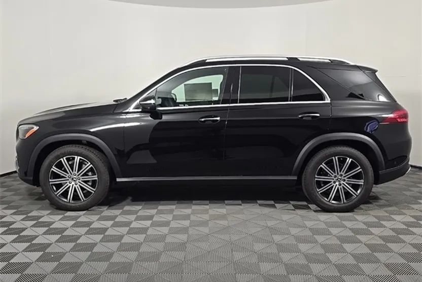 2025 Mercedes Benz GLE 350 4MATIC photo 1