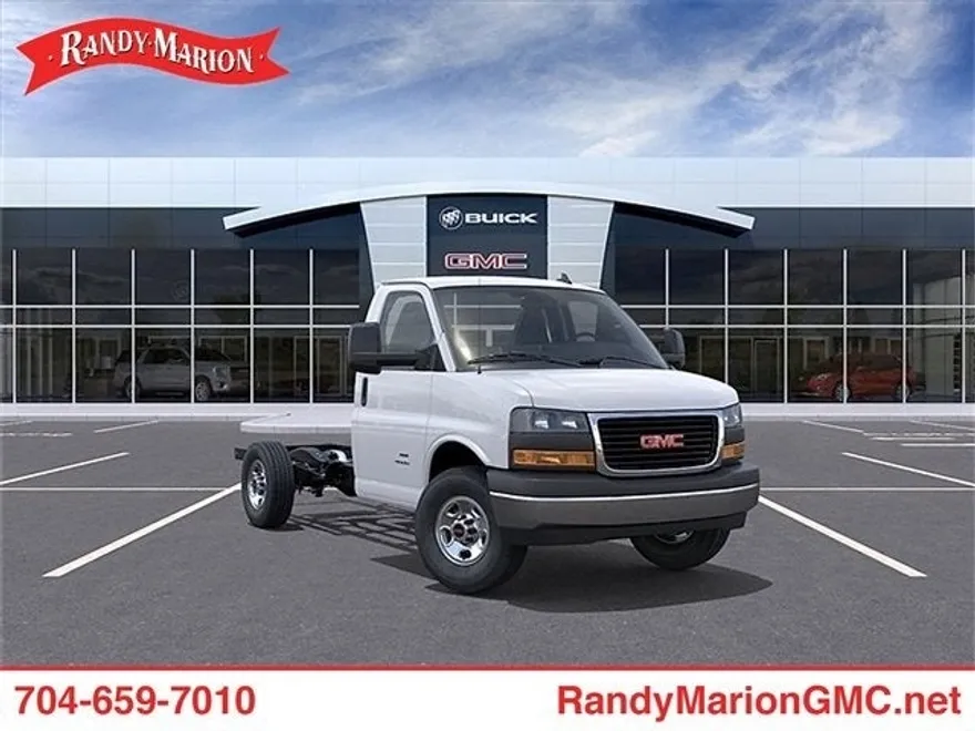 2025 Gmc Savana Cutaway 3500 photo 1