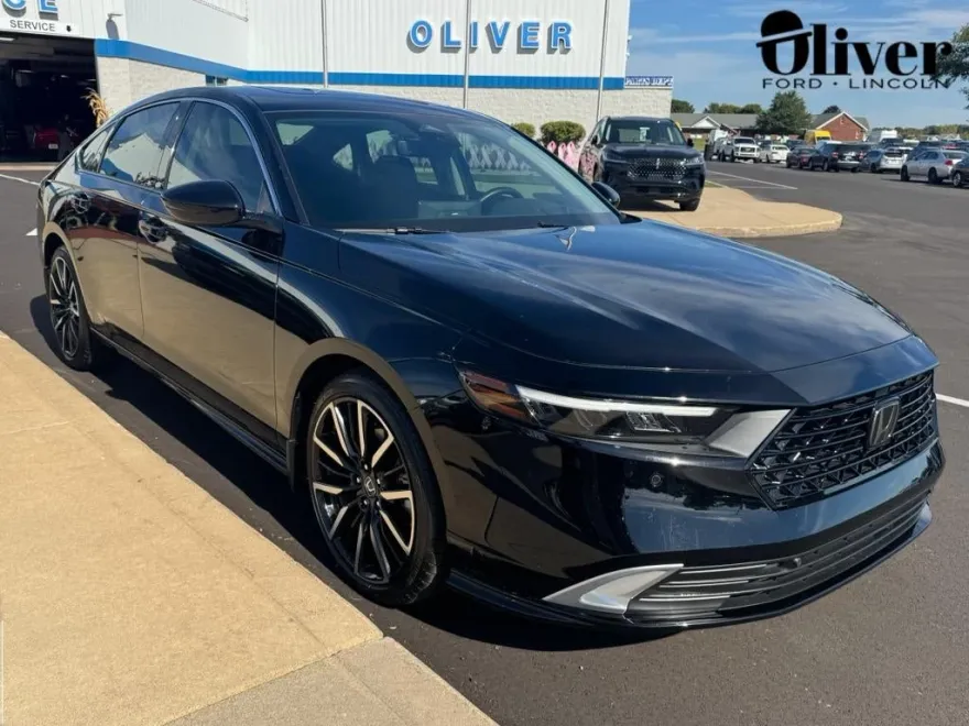 2025 Honda Accord Hybrid Touring photo 1